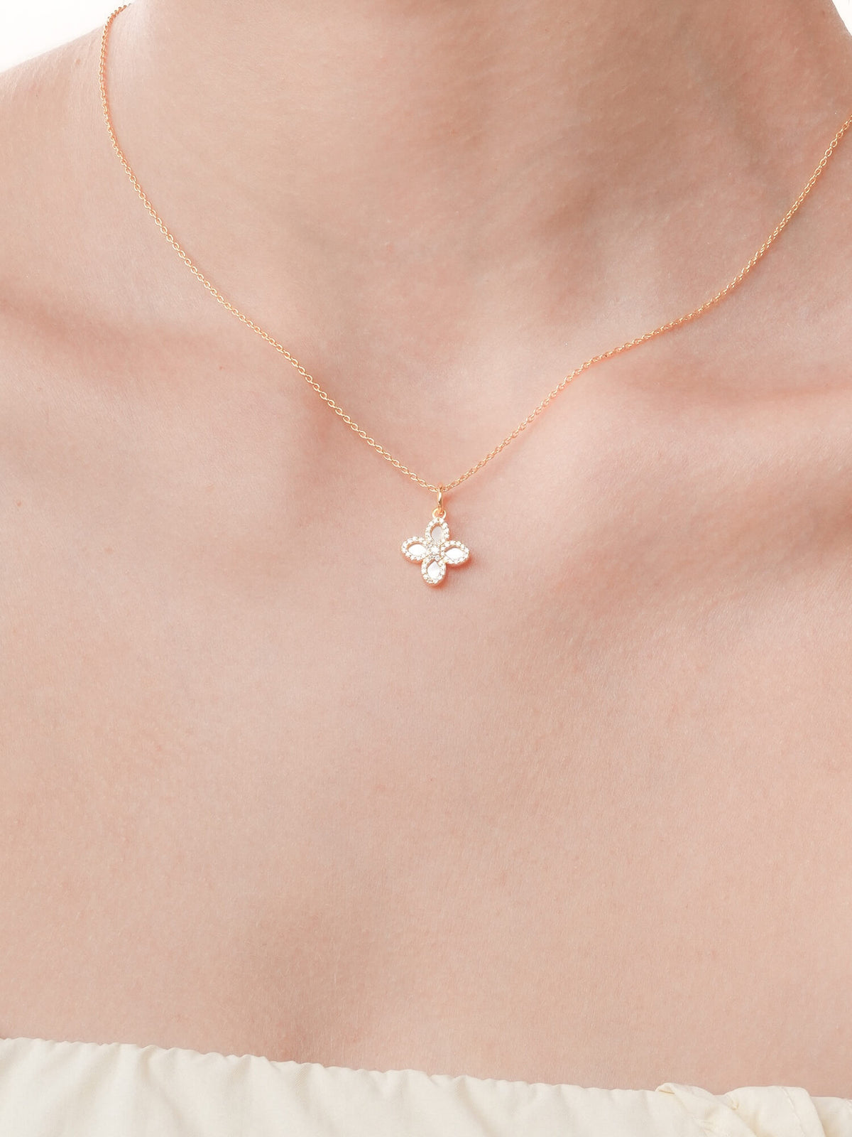 Motherof Pearl Clover Necklace Reversible 18K Gold (13) – Mondays Made Flower & Birthstone Jewelry Singapore