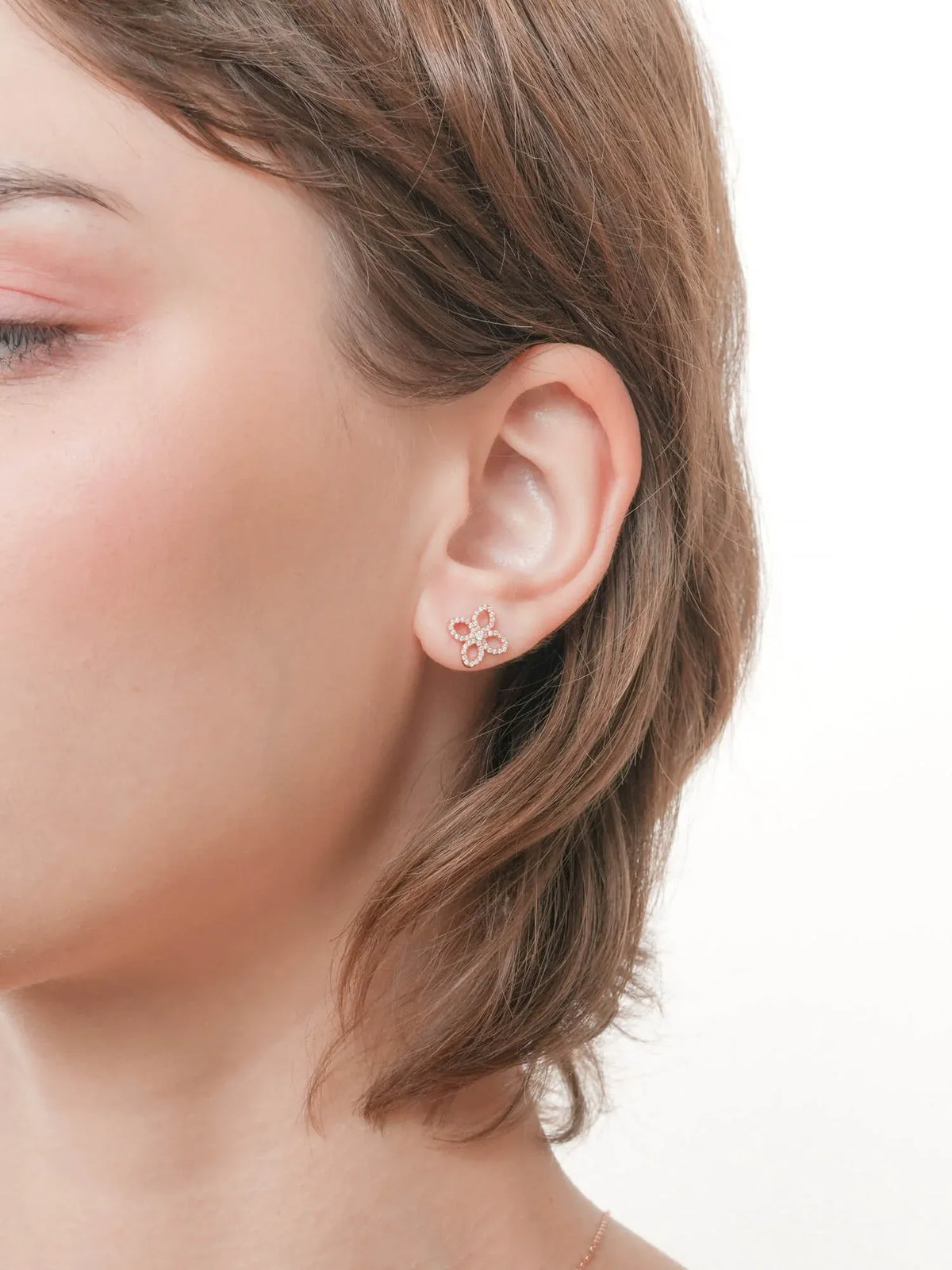 Pavé Moissanite Clover Stud Earrings