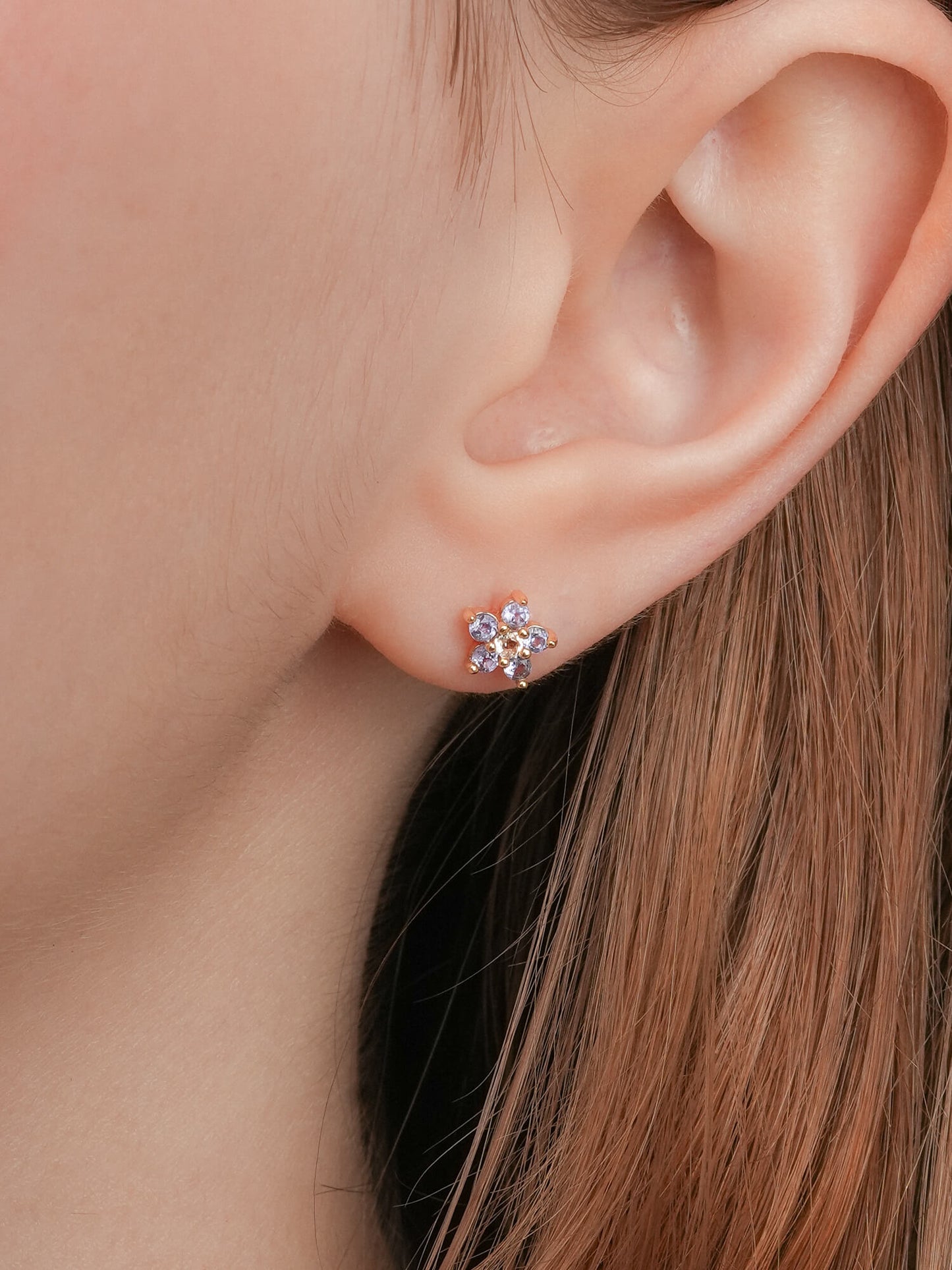 Periwinkle Flower Stud Earrings - Tanzanite