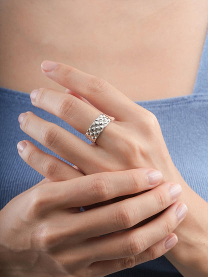 Puffy Quilt Ring S925 Silver Rhodium (7) – Mondays Made Flower & Birthstone Jewelry Singapore
