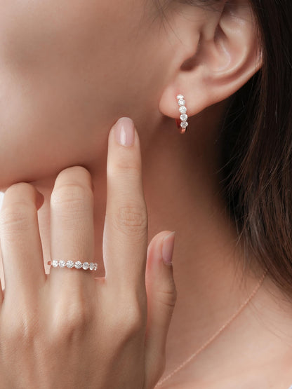 Snowfall White Moissanite Reversible Huggie Earrings 18K Rose Gold (4) – Mondays Made Flower & Birthstone Jewelry Singapore