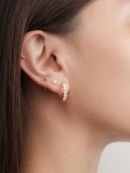 Snowfall White Moissanite Reversible Huggie Earrings 18K Gold (5) – Mondays Made Flower & Birthstone Jewelry Singapore