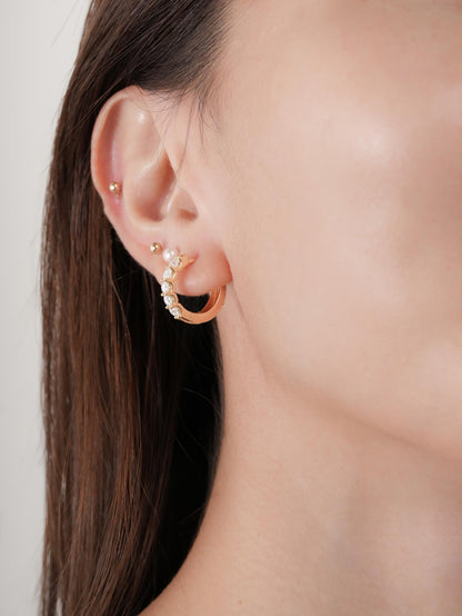 Snowfall White Moissanite Reversible Huggie Earrings 18K Gold (6) – Mondays Made Flower & Birthstone Jewelry Singapore