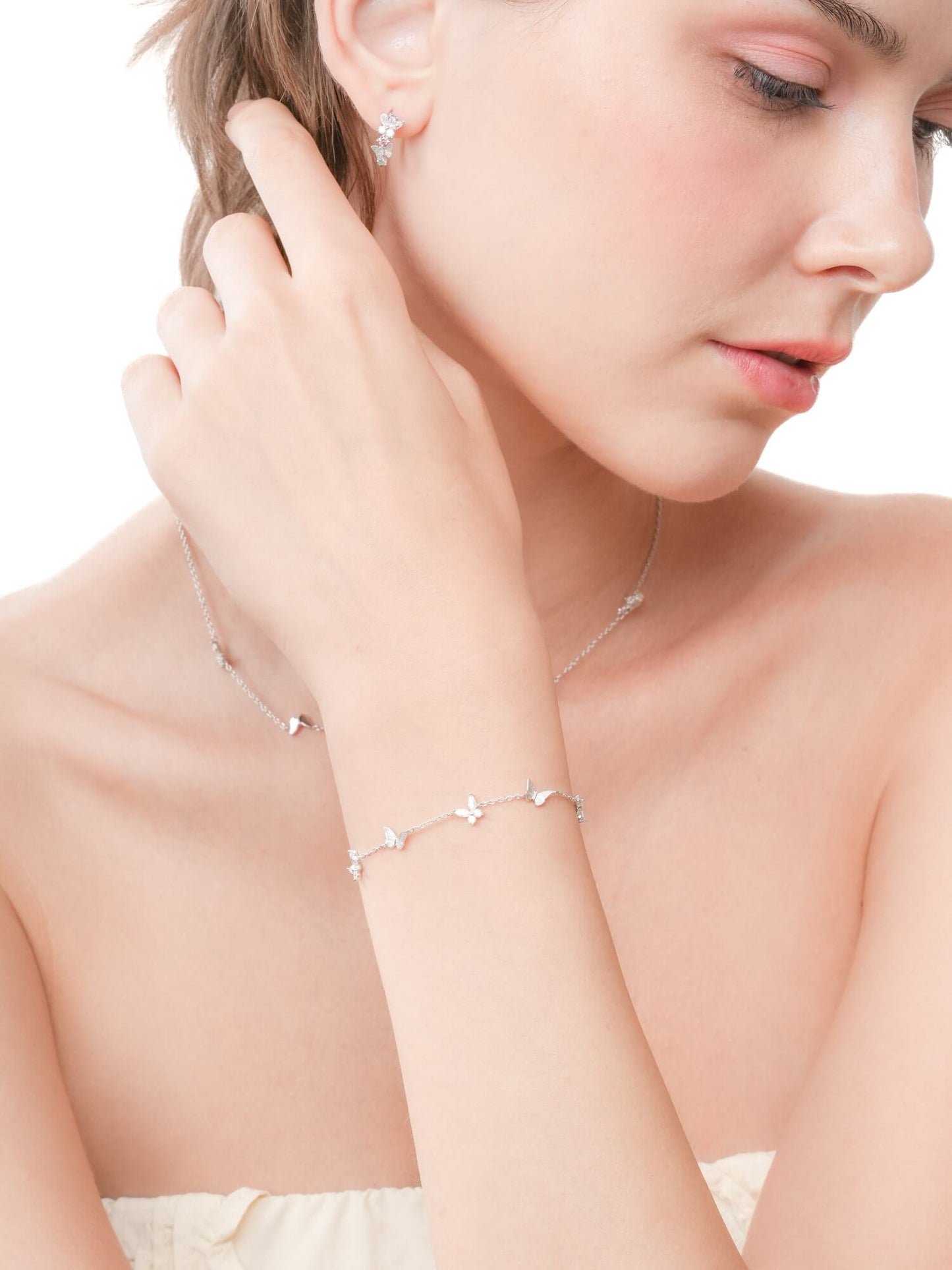 Soft Flutter Butterfly Charm Bracelet - White