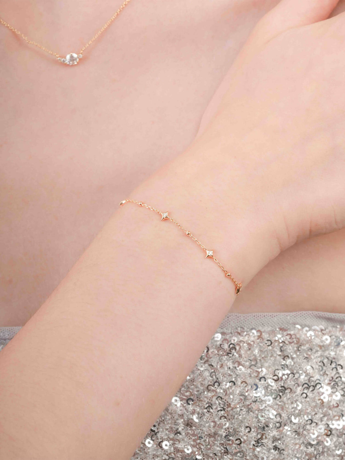 Sparkle Chain Bracelet 18K Gold (4) – Mondays Made Flower & Birthstone Jewelry Singapore