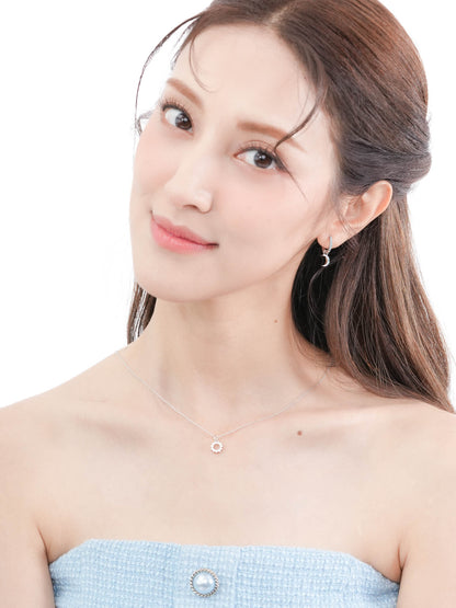 Sun Necklace Reversible S925 Silver Rhodium (4) – Mondays Made Flower & Birthstone Jewelry Singapore