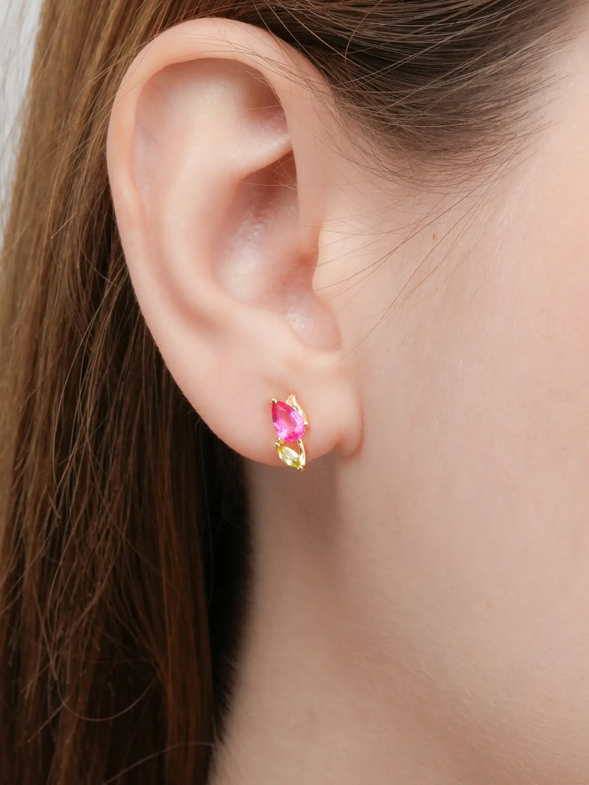 Tulip Stud Earrings 18K Gold (3) – Mondays Made Flower & Birthstone Jewelry Singapore