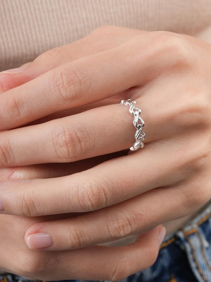 Wishbone Chain Ring S925 Silver Rhodium (5) – Mondays Made Flower & Birthstone Jewelry Singapore