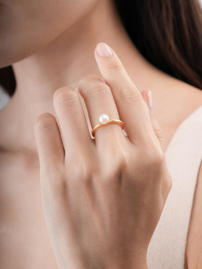 Akoya Gumball Pearl Ring 18K Gold (2) – Mondays Made Flower & Birthstone Jewelry Singapore