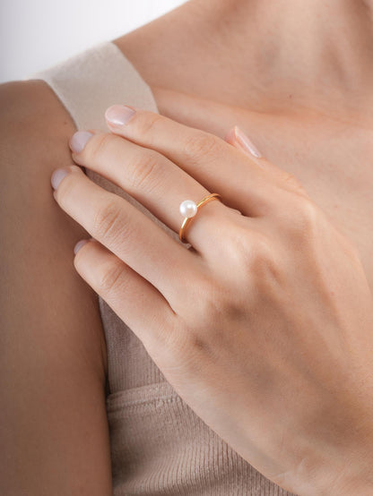 Akoya Gumball Pearl Ring 18K Gold (3) – Mondays Made Flower & Birthstone Jewelry Singapore
