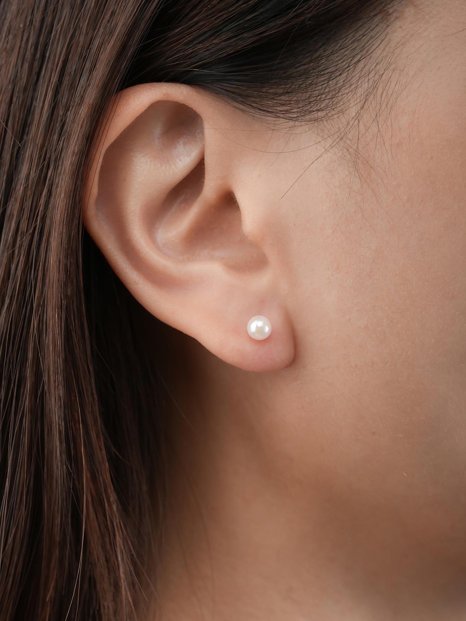 Akoya Pearl Classic Stud Earrings Mirror (1) – Mondays Made Flower & Birthstone Jewelry Singapore