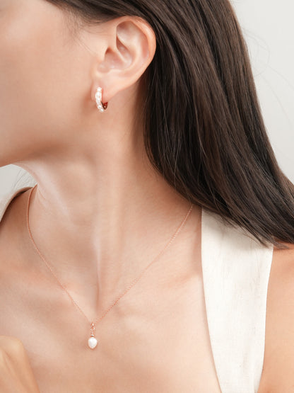 Baroque Pearl Drop Necklace 18K Rose Gold (3) – Mondays Made Flower & Birthstone Jewelry Singapore