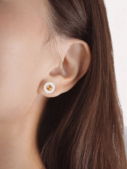 Daisy Studs 18K Gold S2v2ps – Mondays Made Flower & Birthstone Jewelry Singapore