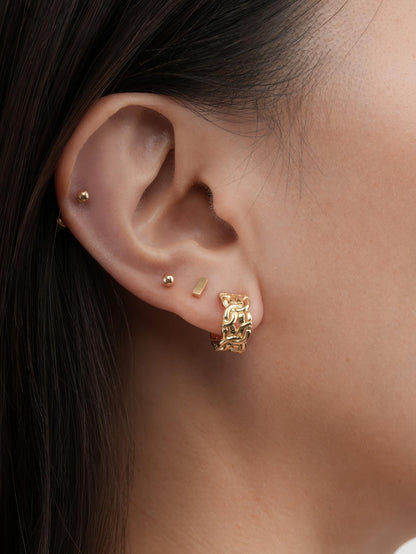 Entwined Chain Hoop Earrings 18K Gold (1) – Mondays Made Flower & Birthstone Jewelry Singapore