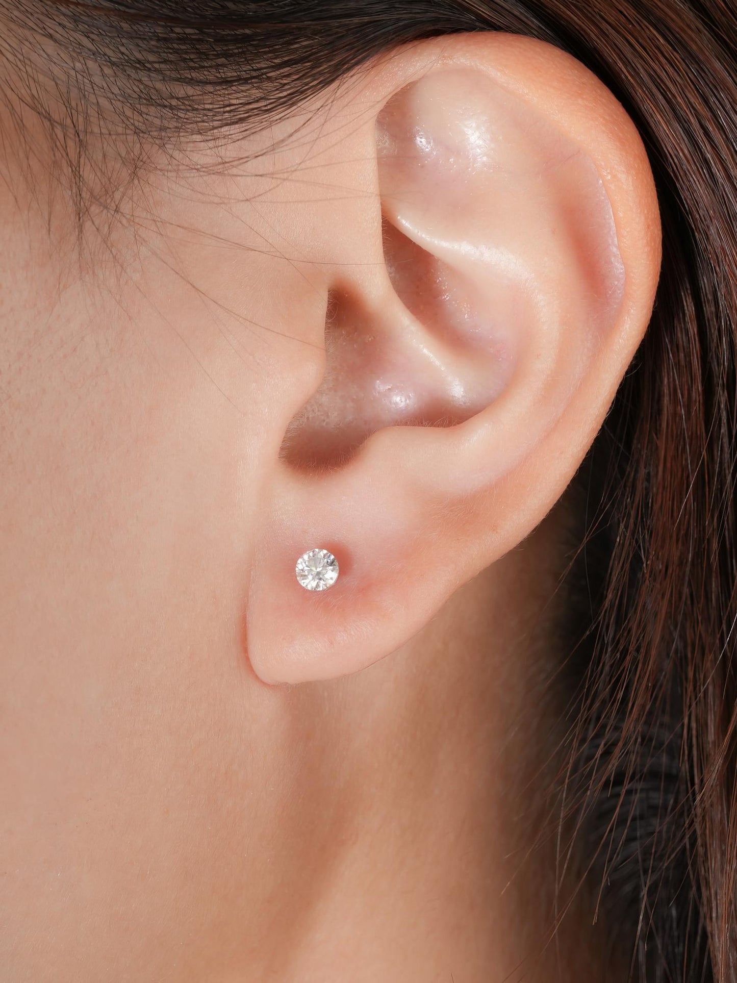 Floating Moissanite Stud Earrings (0.25ct)