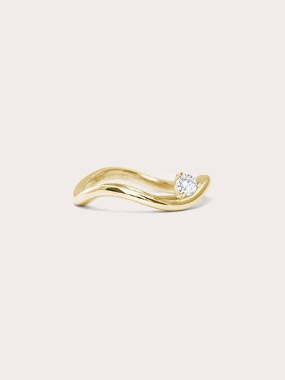 Floating Moissanite Wave Ring 18K Gold Fronte – Mondays Made Flower & Birthstone Jewelry Singapore
