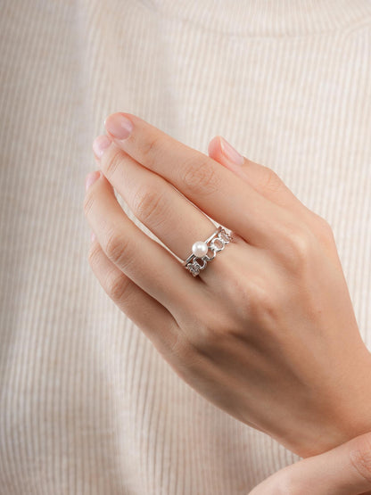 Halo Chain Ring S925 Silver Rhodium (3) – Mondays Made Flower & Birthstone Jewelry Singapore