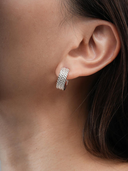 Mesh Chain Hoop Earrings S925 Silver Rhodium (2) – Mondays Made Flower & Birthstone Jewelry Singapore