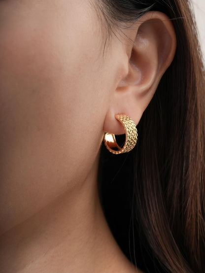 Mesh Chain Hoop Earrings 18K Gold (4) – Mondays Made Flower & Birthstone Jewelry Singapore
