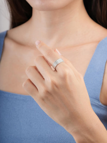 Mesh Chain Ring S925 Silver Rhodium (1) – Mondays Made Flower & Birthstone Jewelry Singapore