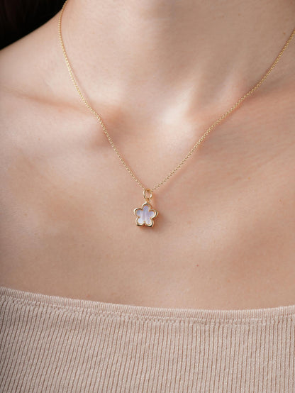 Mother of Pearl Sakura Necklace 18K Gold (4) – Mondays Made Flower & Birthstone Jewelry Singapore