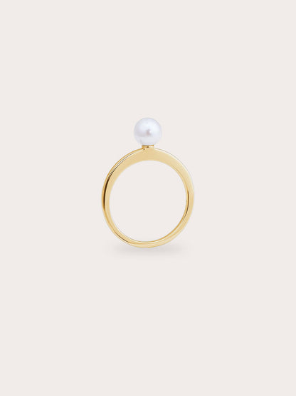 Pearl Ring 18K Gold Side View – Mondays Made Flower & Birthstone Jewelry Singapore