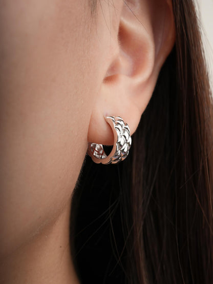 Puffy Quilt Hoop Earrings S925 Silver Rhodium (1) – Mondays Made Flower & Birthstone Jewelry Singapore