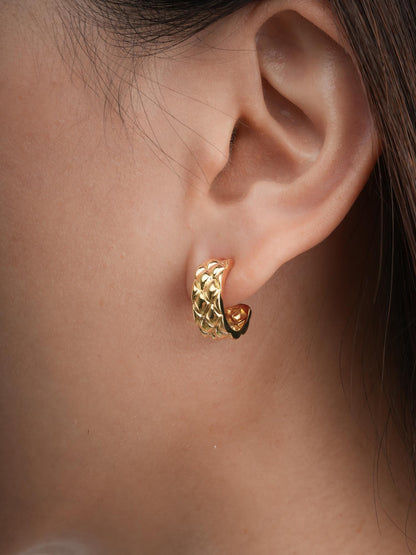 Puffy Quilt Hoop Earrings 18K Gold (3) – Mondays Made Flower & Birthstone Jewelry Singapore