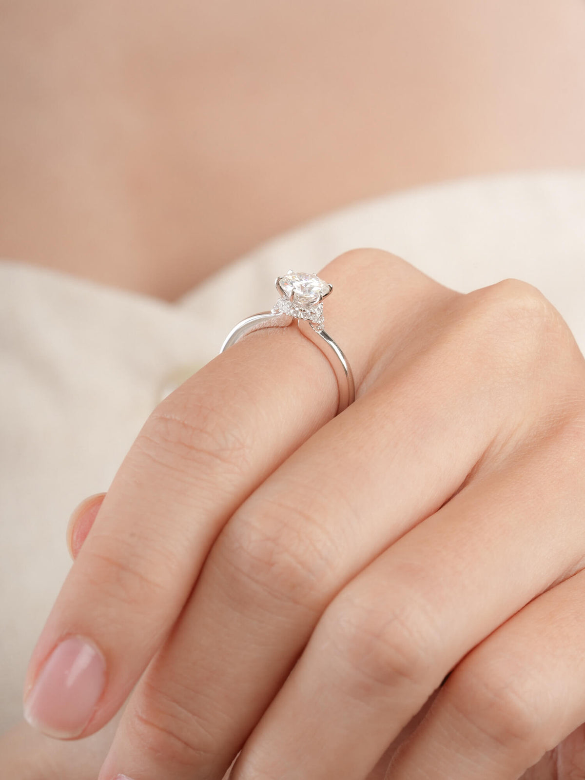 Solitaire Moissanite Arch Ring S925 Silver Rhodium (5) – Mondays Made Flower & Birthstone Jewelry Singapore