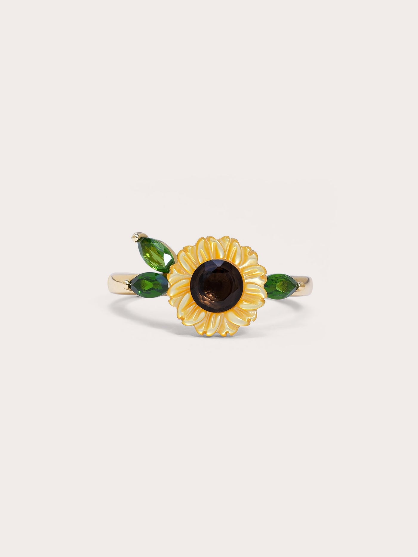 <p>Carved Sunflower <em>Ring</em></p>
