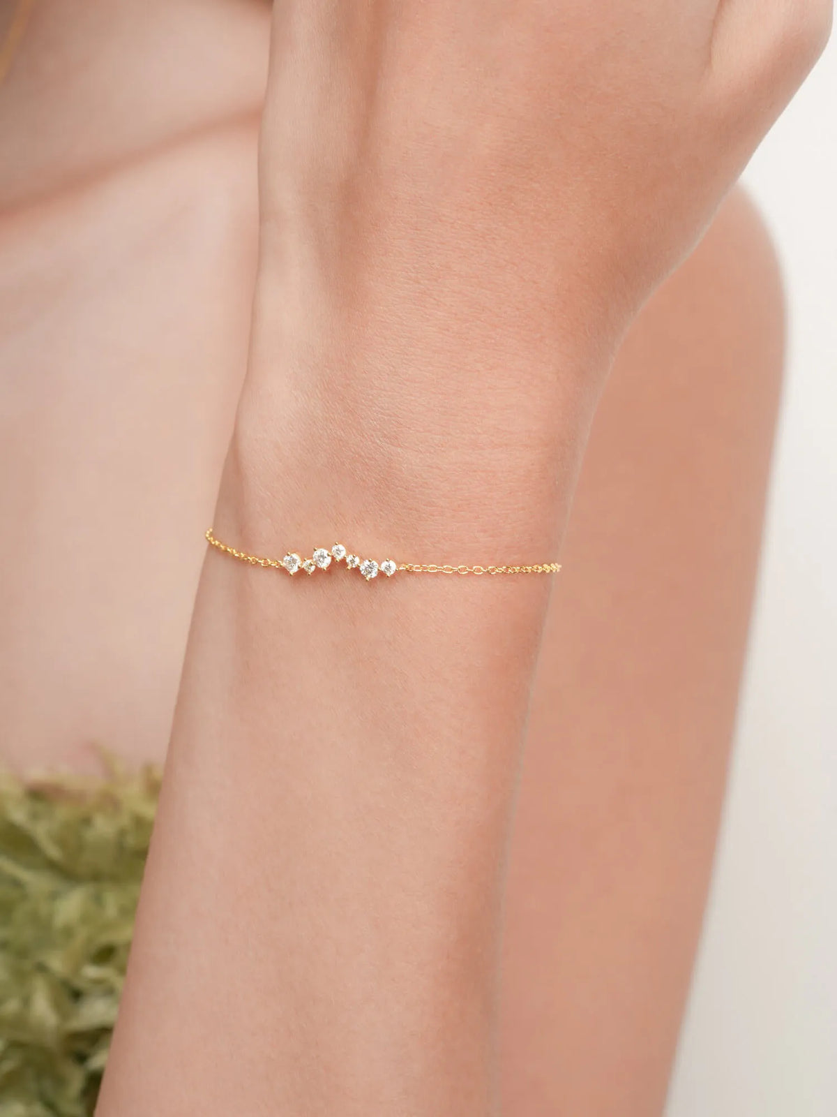 Wishing Arc Moissanite Bracelet